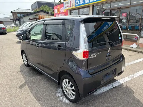 Mitsubishi eK Custom