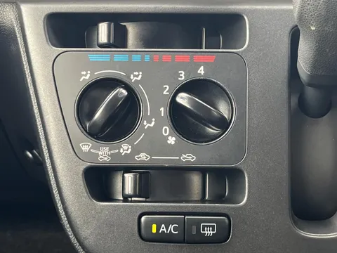 Daihatsu Mira Tocot