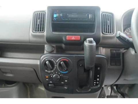 Nissan Clipper
