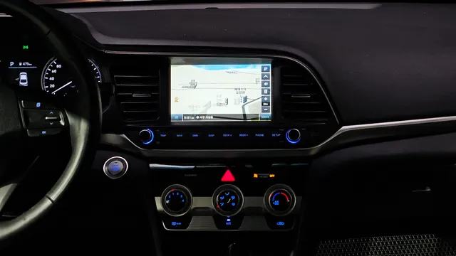 Hyundai Elantra (Avante)
