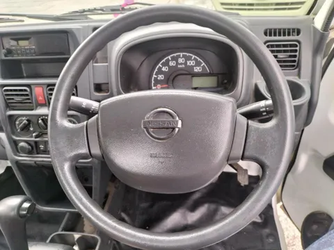 Nissan Clipper Truck