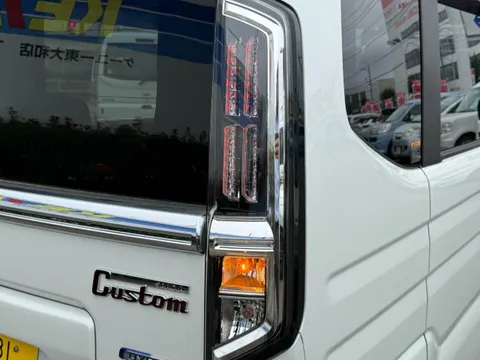 Suzuki Spacia Custom