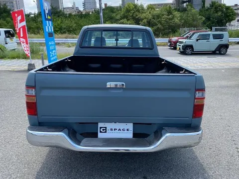 Toyota Hilux Sports Pick Up