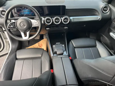 Mercedes-Benz Mercedes-Benz GLB