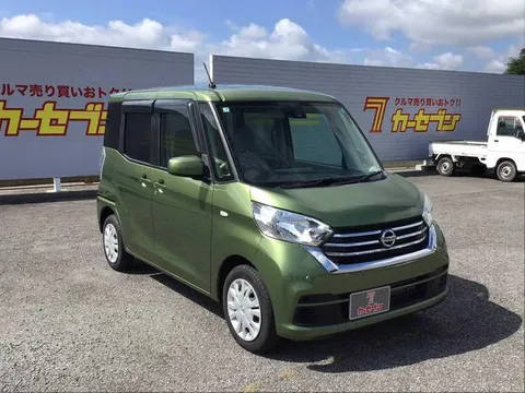 Nissan Dayz Roox