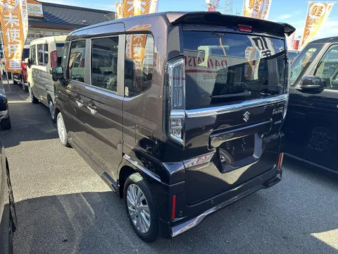 Suzuki Spacia Custom
