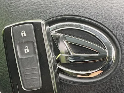 Daihatsu Mira Custom