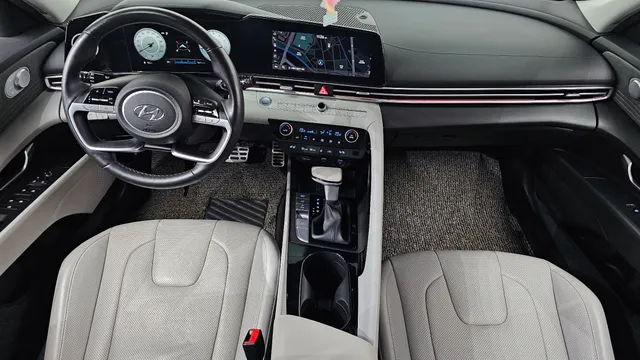 Hyundai Elantra (Avante)