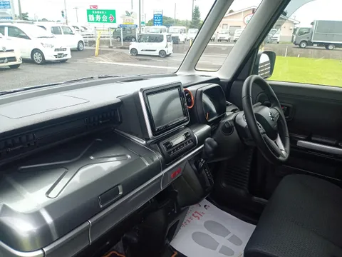 Suzuki Spacia Gear