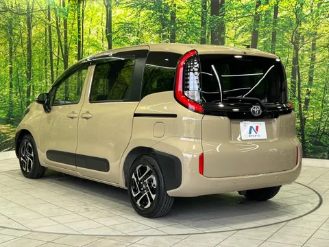 Toyota Sienta