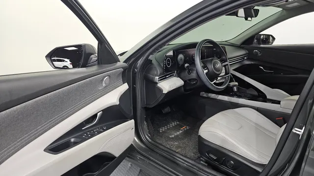 Hyundai Elantra (Avante)