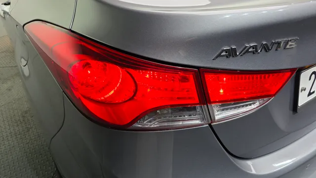 Hyundai Elantra (Avante)