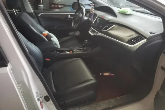 Honda Jade