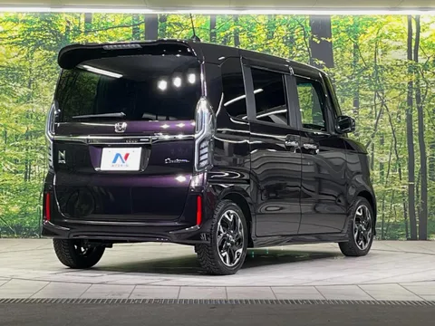Honda N-BOX Custom