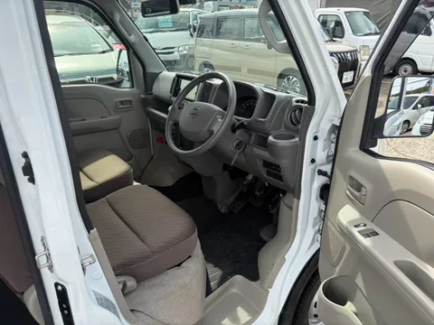Nissan Clipper