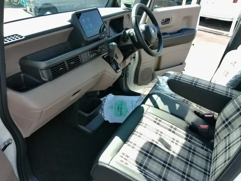 Honda N-BOX Joy