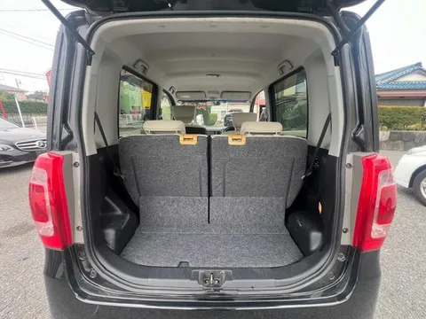 Subaru Lucra