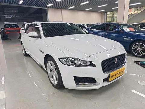 Jaguar XFL