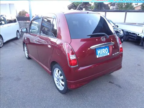 Daihatsu Mira Gino
