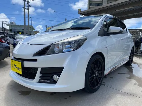 Toyota Yaris (Vitz)