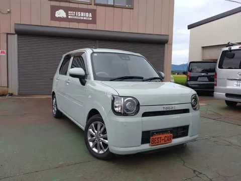 Daihatsu Mira Tocot