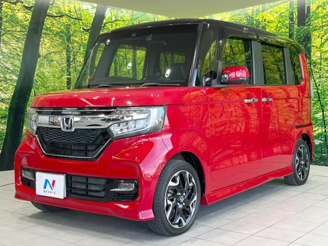 Honda N-BOX Custom