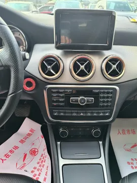 Mercedes-Benz Mercedes-Benz GLA
