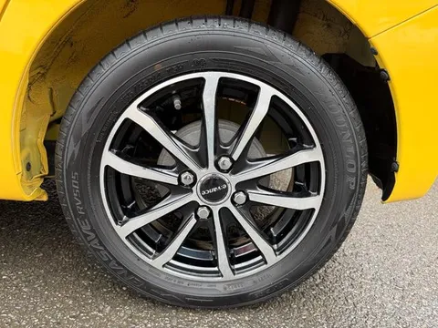 Toyota Pixis Mega