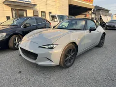 Mazda MX-5 (Roadster)