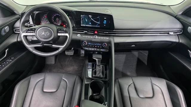 Hyundai Elantra (Avante)