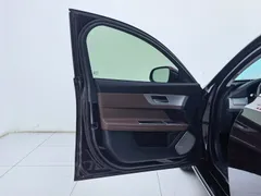 Jaguar XFL