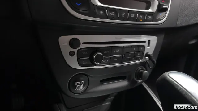Renault SM3