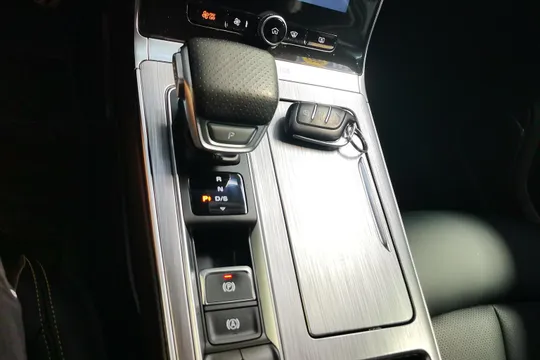 Roewe RX5