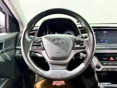 Hyundai Elantra (Avante)