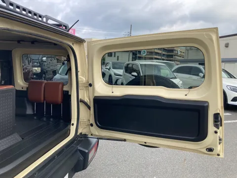Suzuki Jimny Sierra