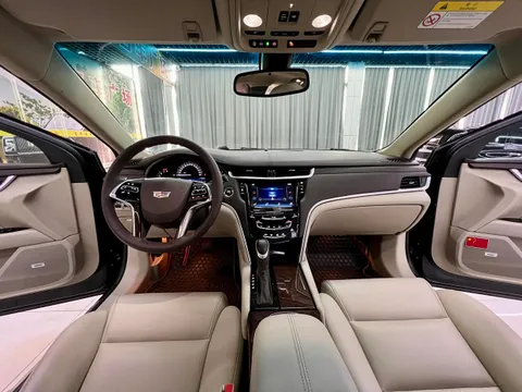 Cadillac XTS