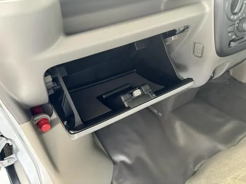 Nissan Clipper Van