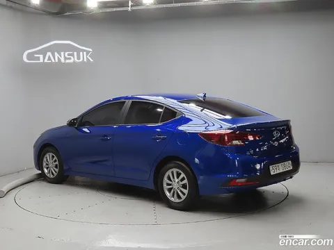 Hyundai Elantra (Avante)