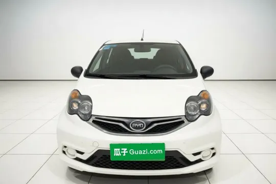 BYD F0