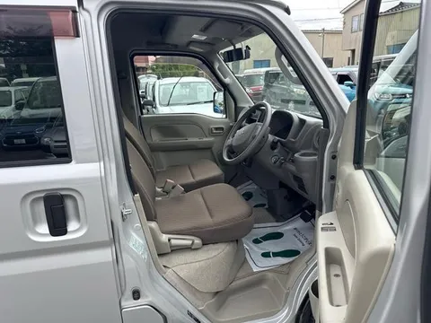 Mitsubishi Minicab Van