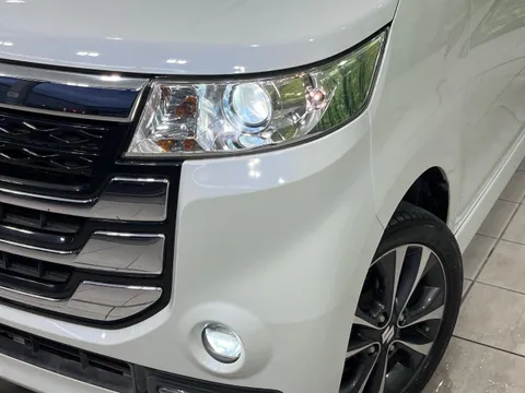 Suzuki Spacia Custom Z