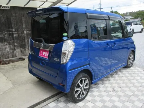 Nissan Dayz Roox
