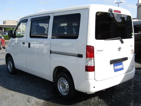Toyota TownAce Van