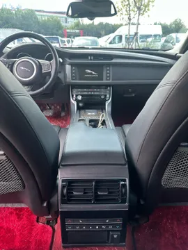 Jaguar XFL