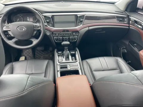 Gac GS8