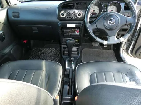 Daihatsu Mira Gino