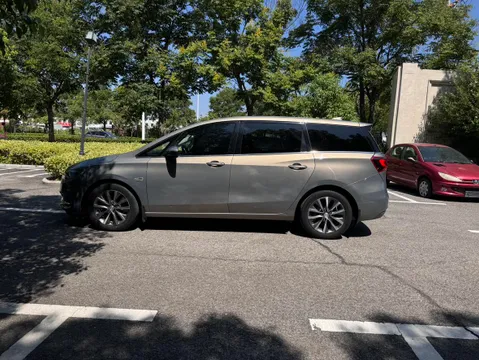 Buick GL6