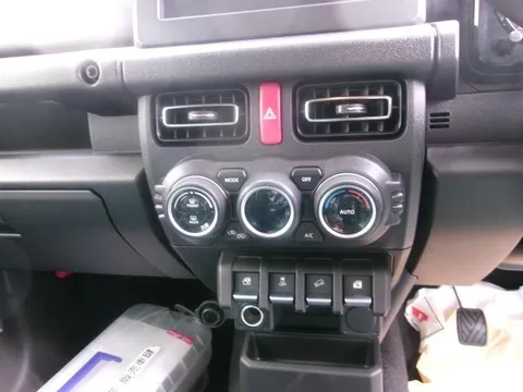 Suzuki Jimny Nomade