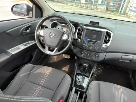 Dongfeng AX3
