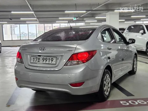 Hyundai Accent